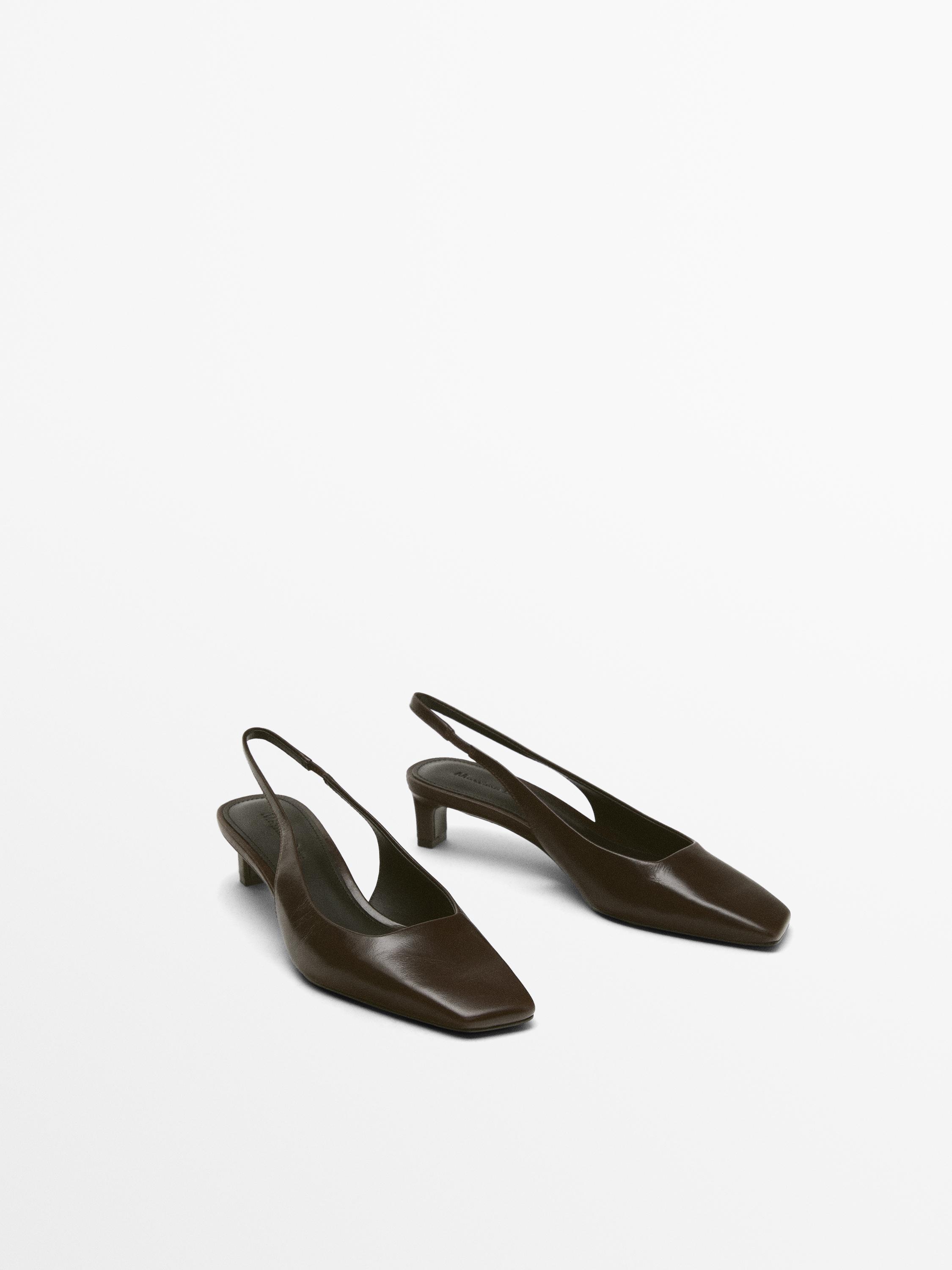 Escarpins type mules