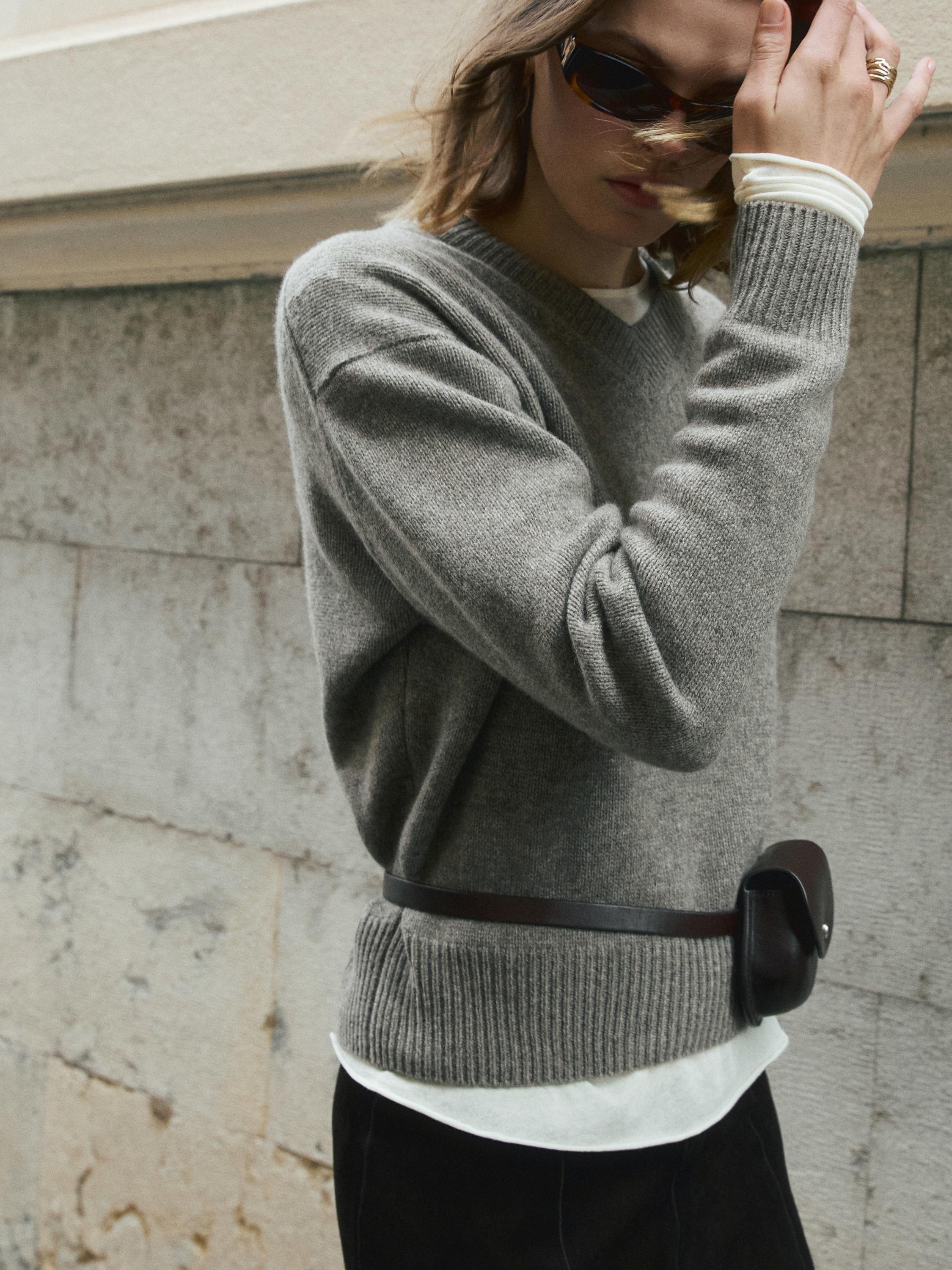 Maglia con scollo a v 100% lana