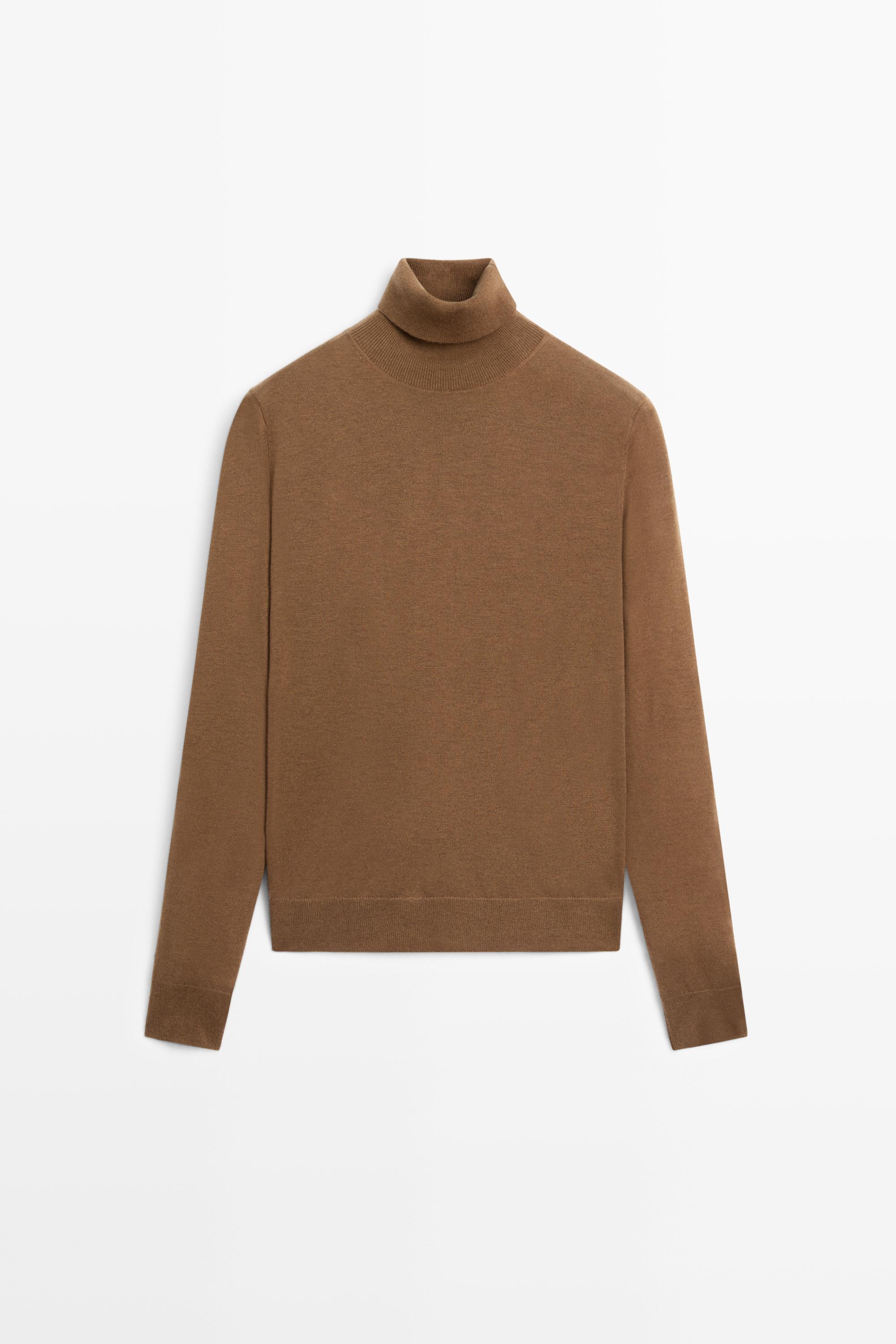 Pull en maille à col roulé et laine