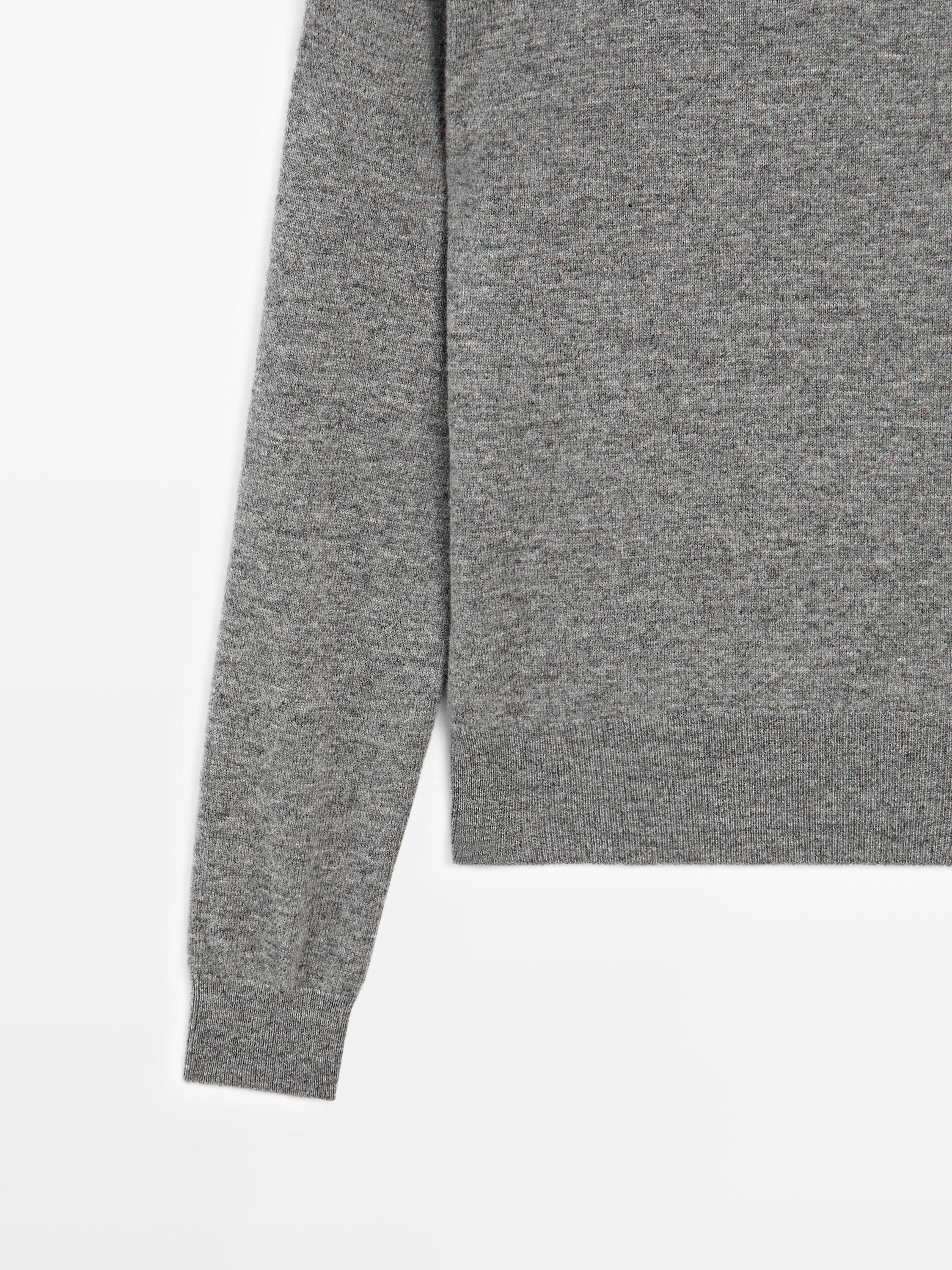 Wool blend knit V-neck sweater — GREY MARL