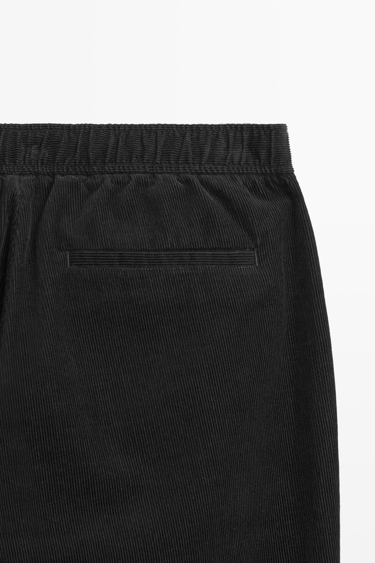 Corduroy jogger fit pants — BLACK