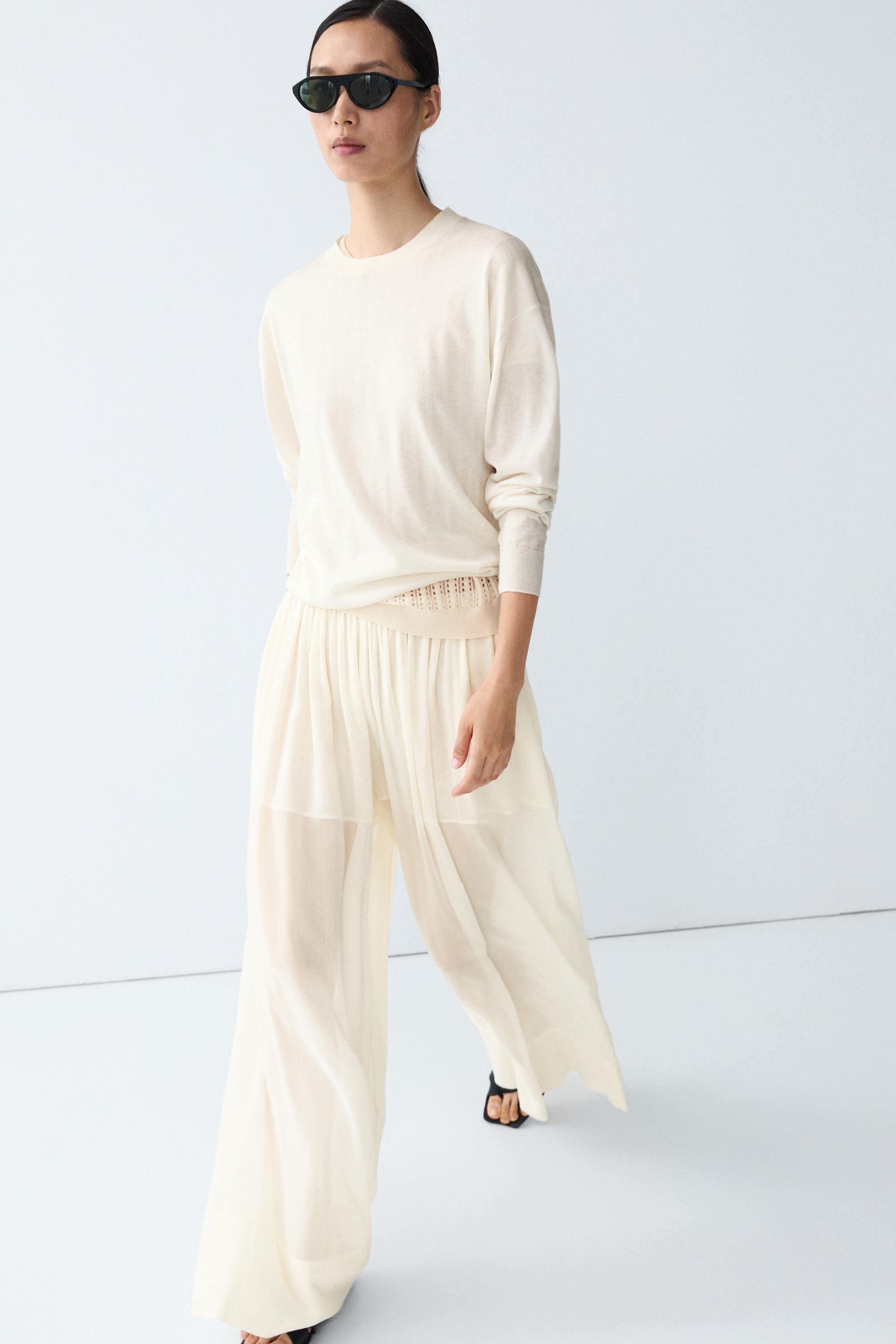 Fine knit round neck sweater — CREAM