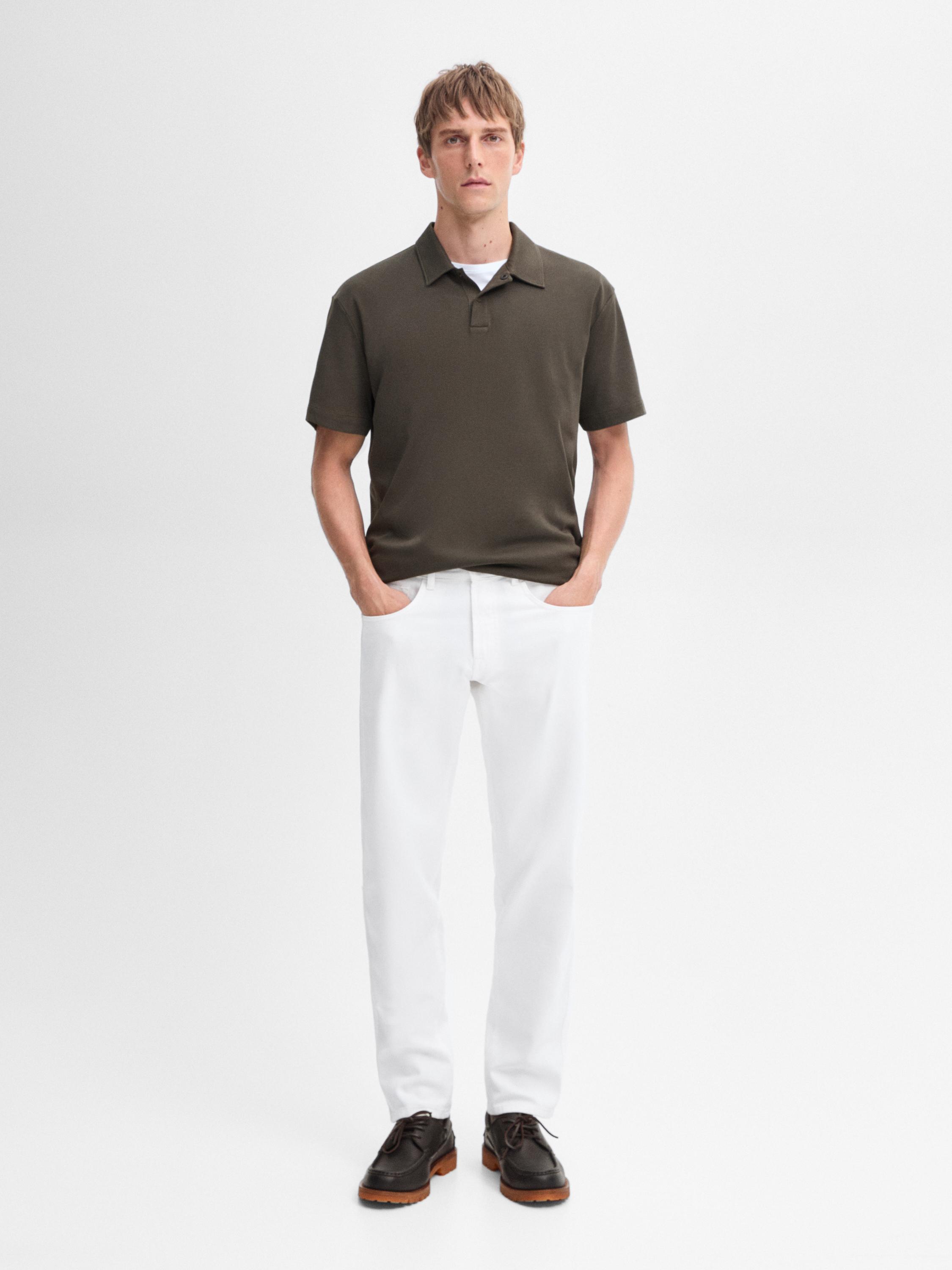 100% cotton polo shirt with buttoned collar