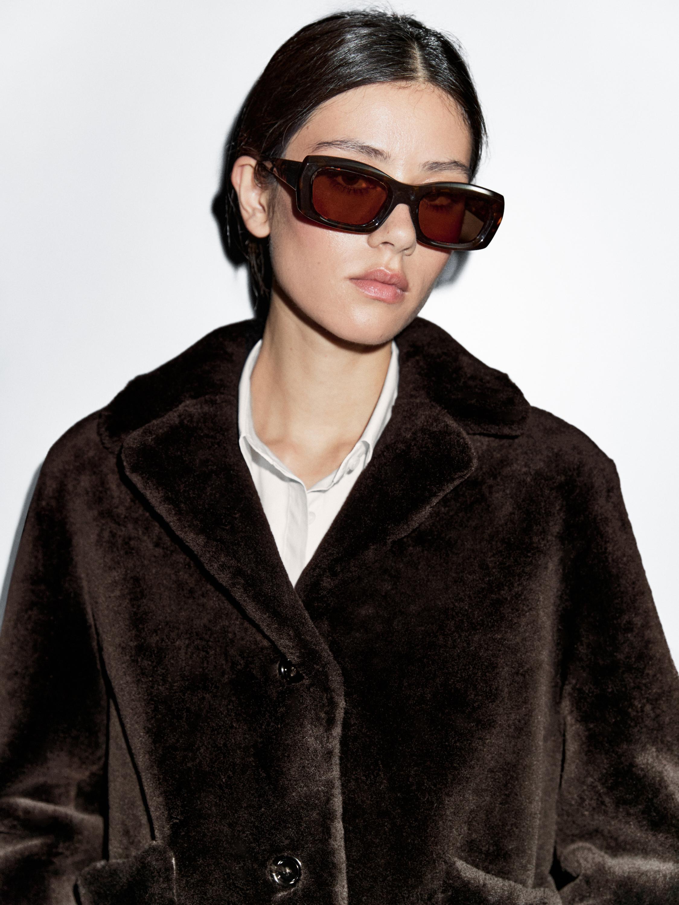 Short 100% sheepskin mouton jacket