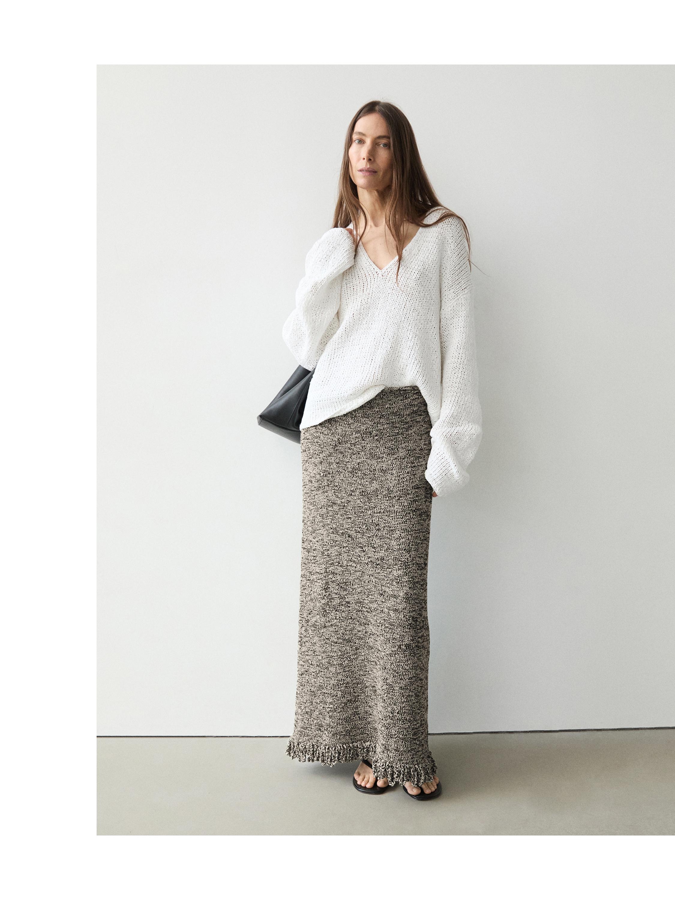 Total look knit skirt with fringing — BLACK