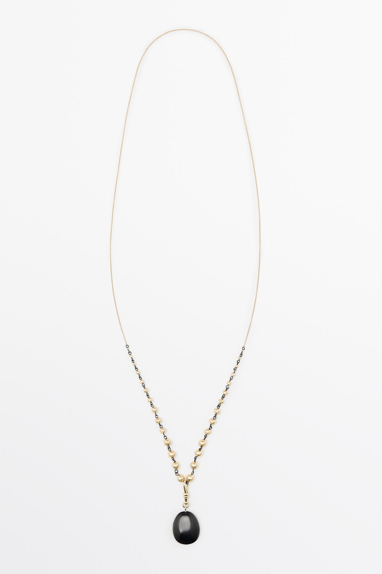 Beaded chain necklace with onyx piece — GOLDEN