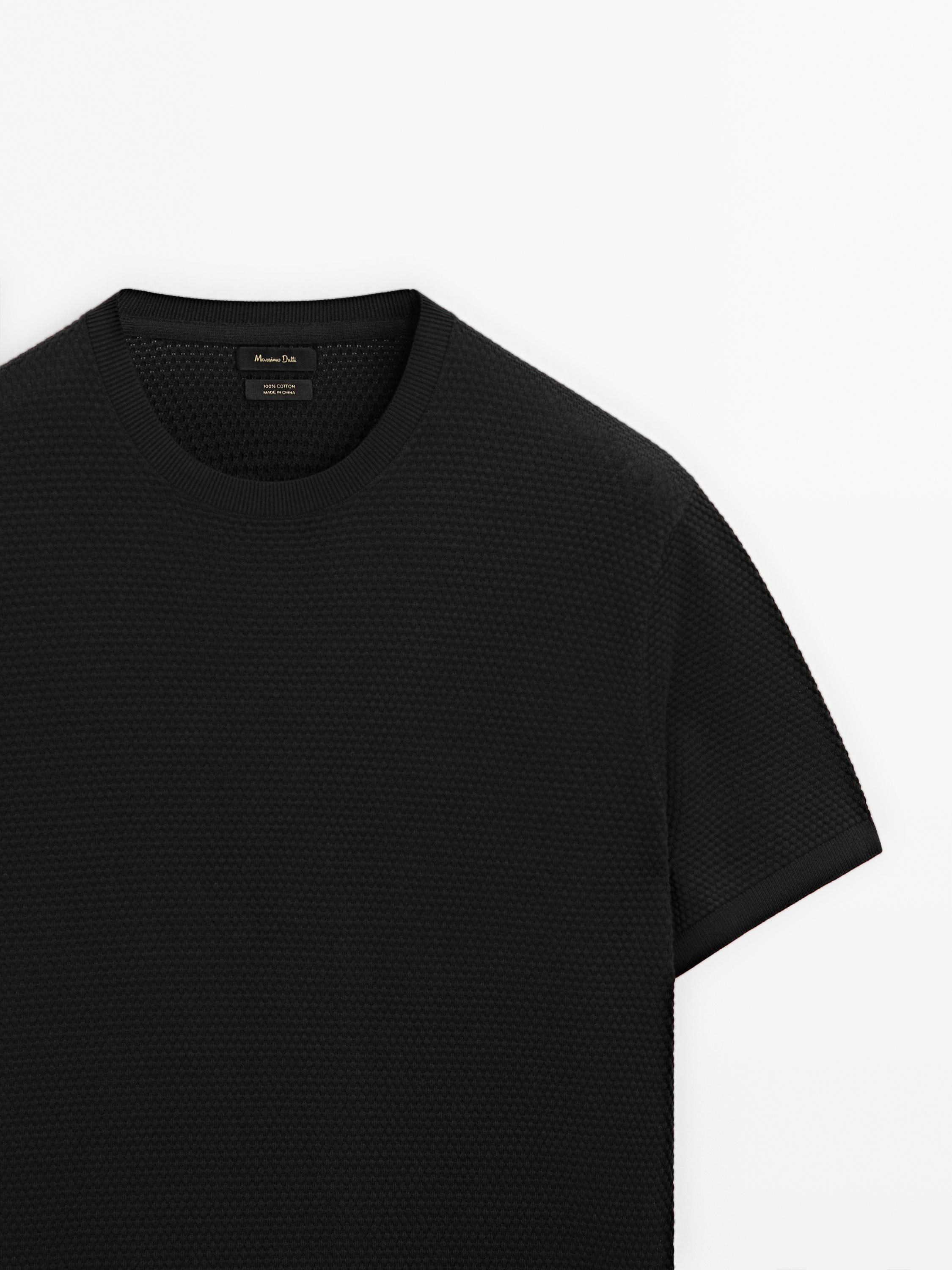 100% cotton textured knit T-shirt