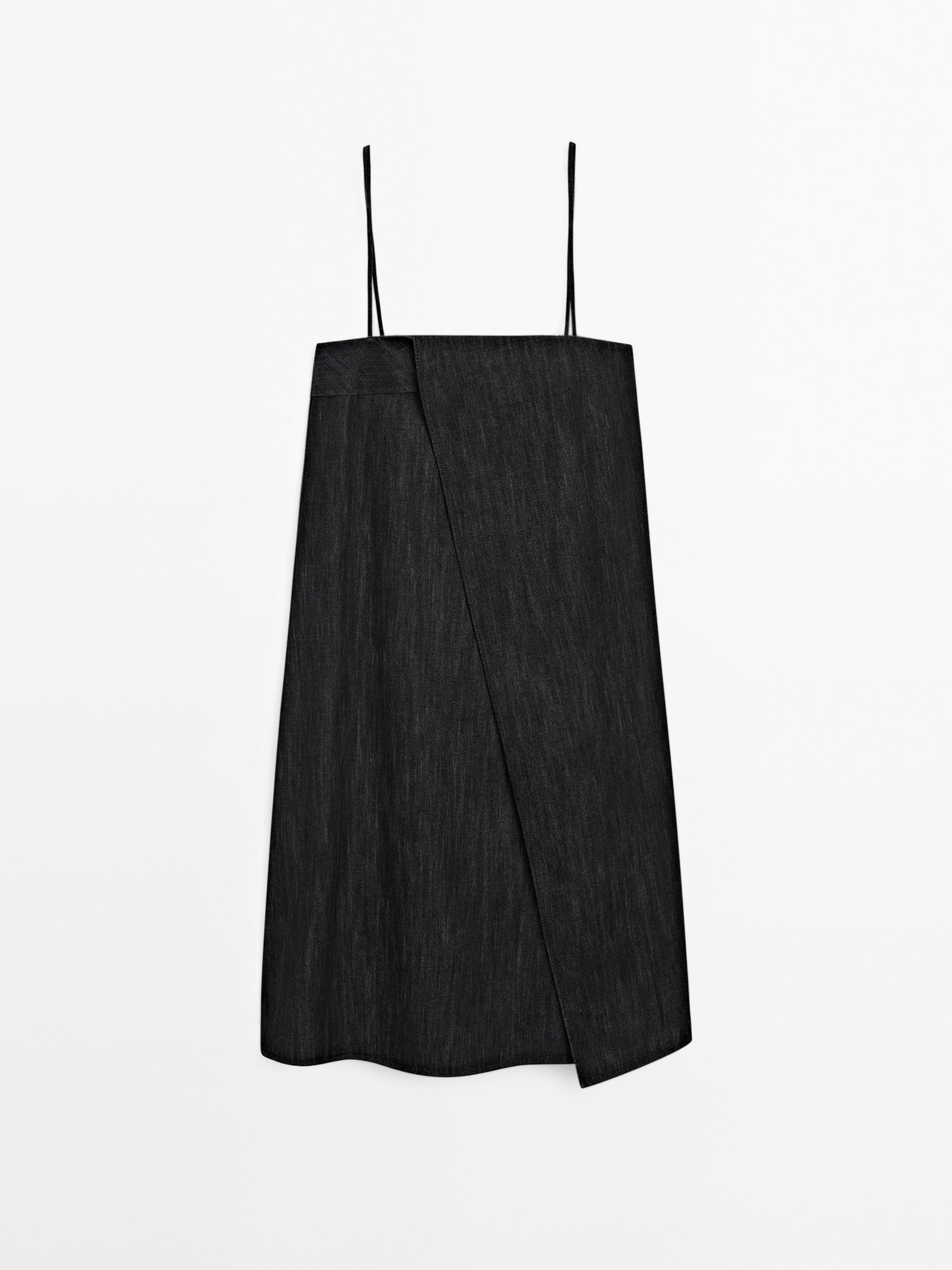 Short strappy denim dress