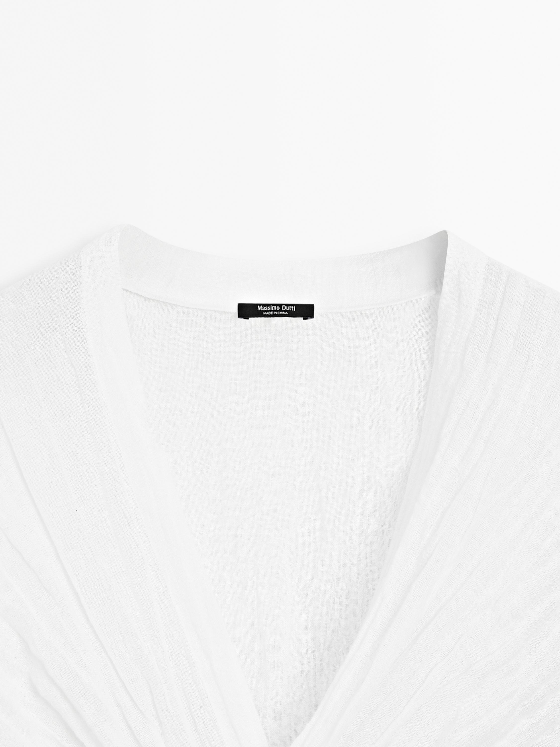 Textured shirt with knot detail