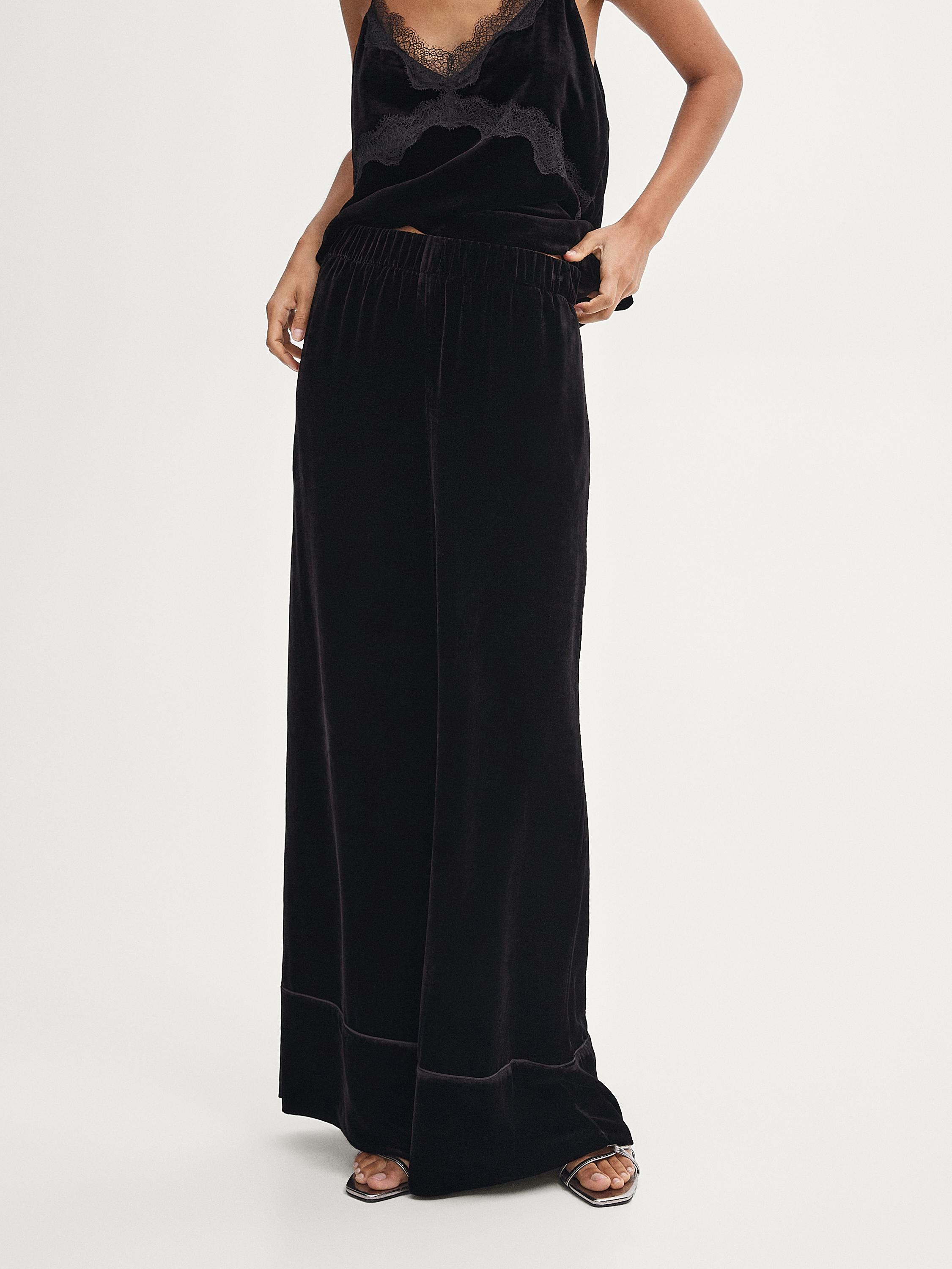 Wide-leg velvet trousers