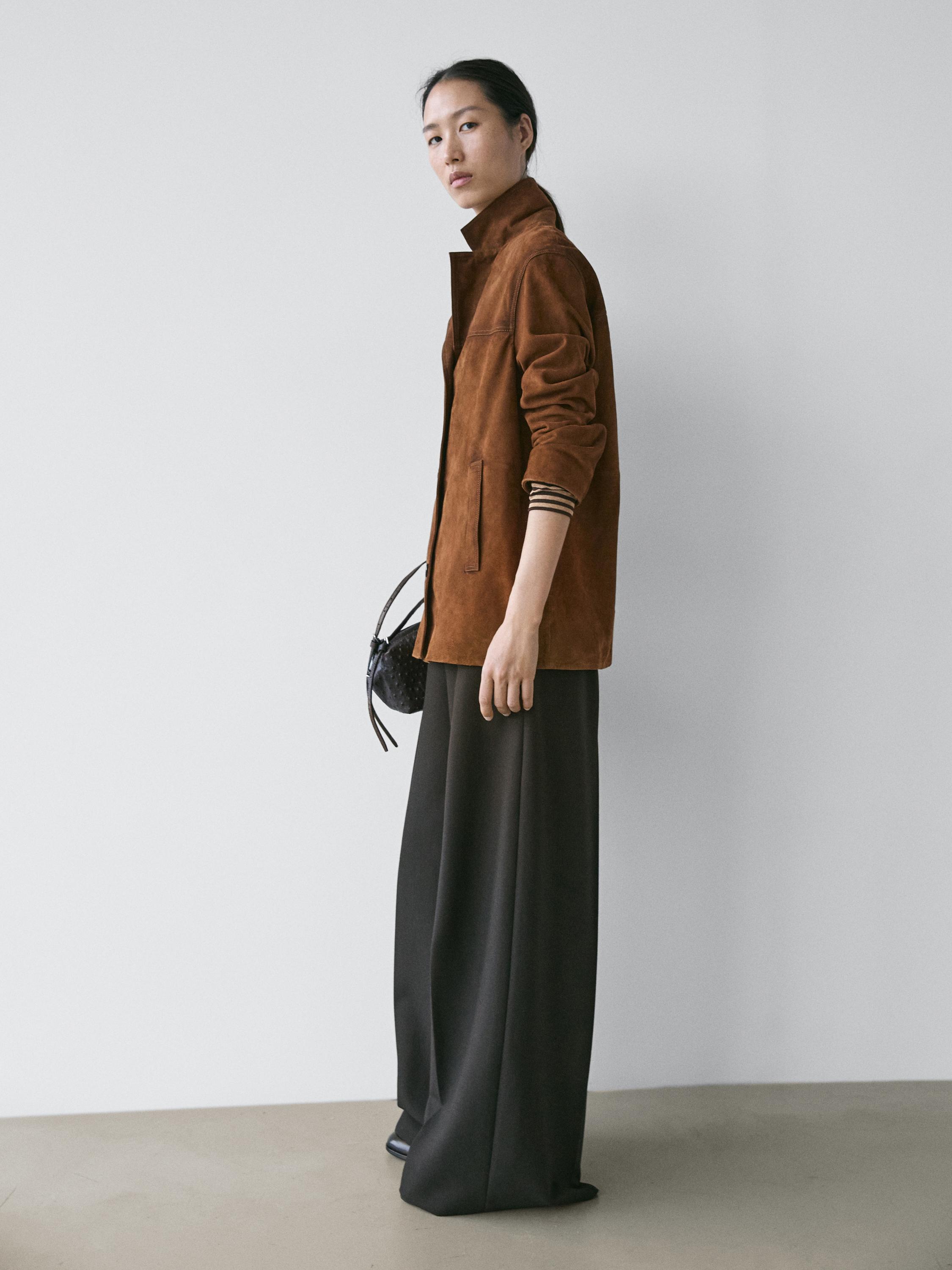 بليزر جلد شامواه بجيوب