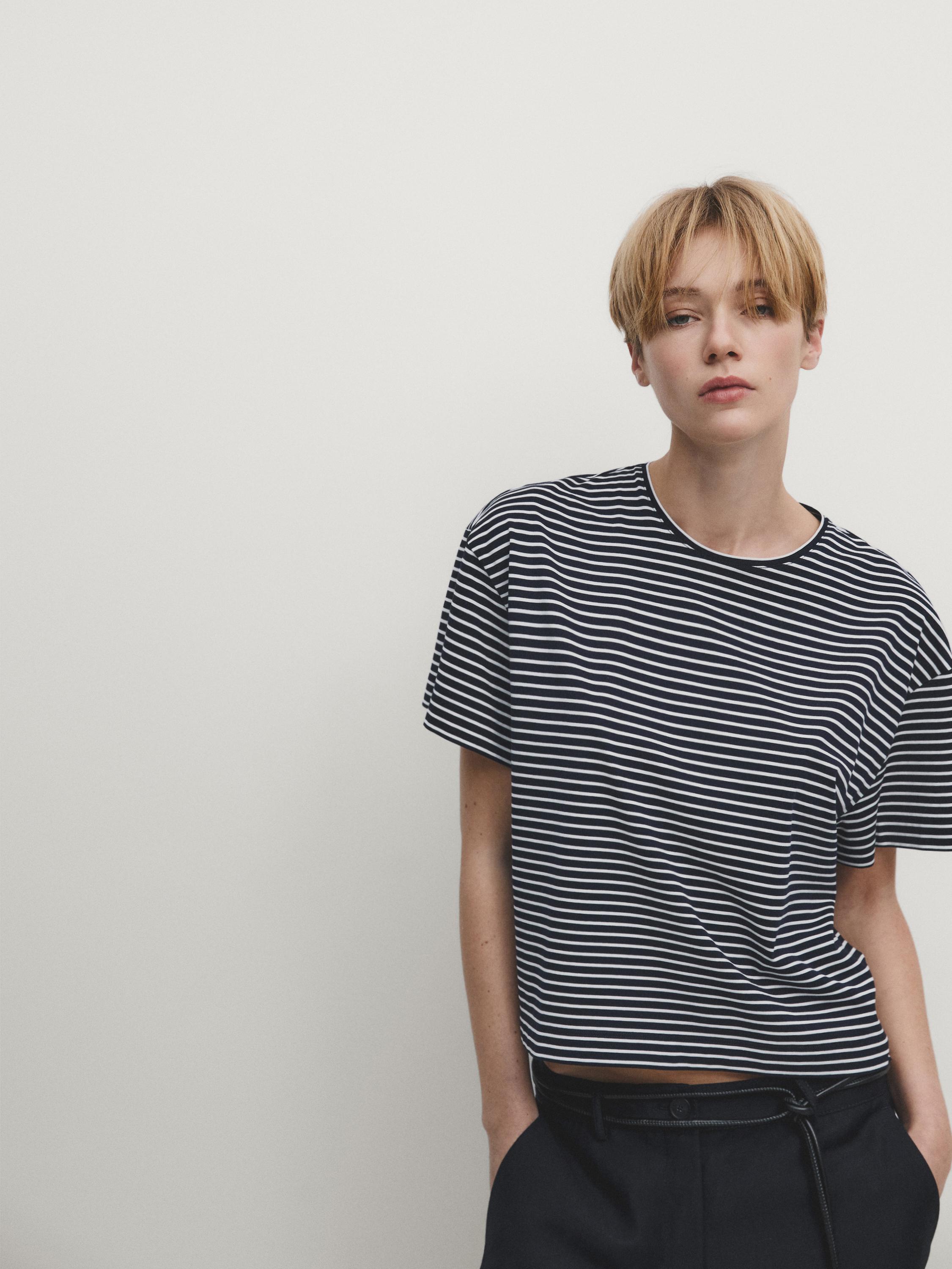 Short sleeve striped cropped T-shirt
