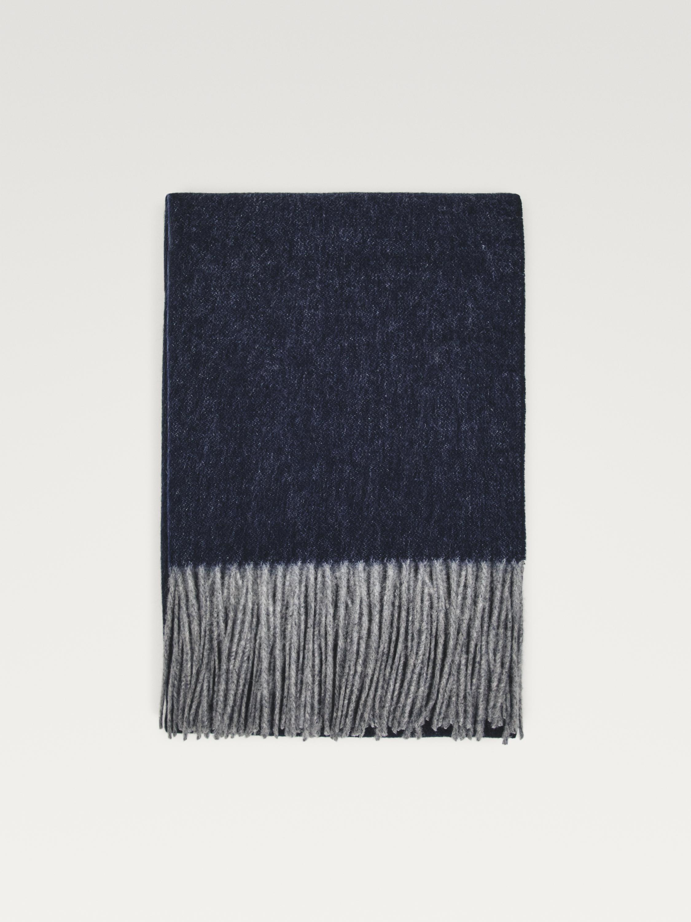 100% wool double-faced scarf