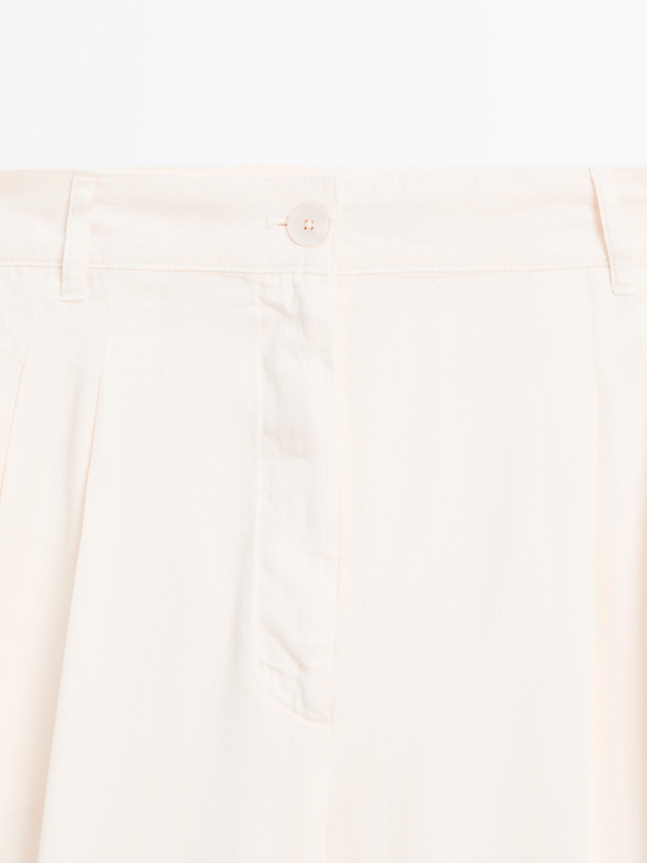 Wide-leg trousers with double dart
