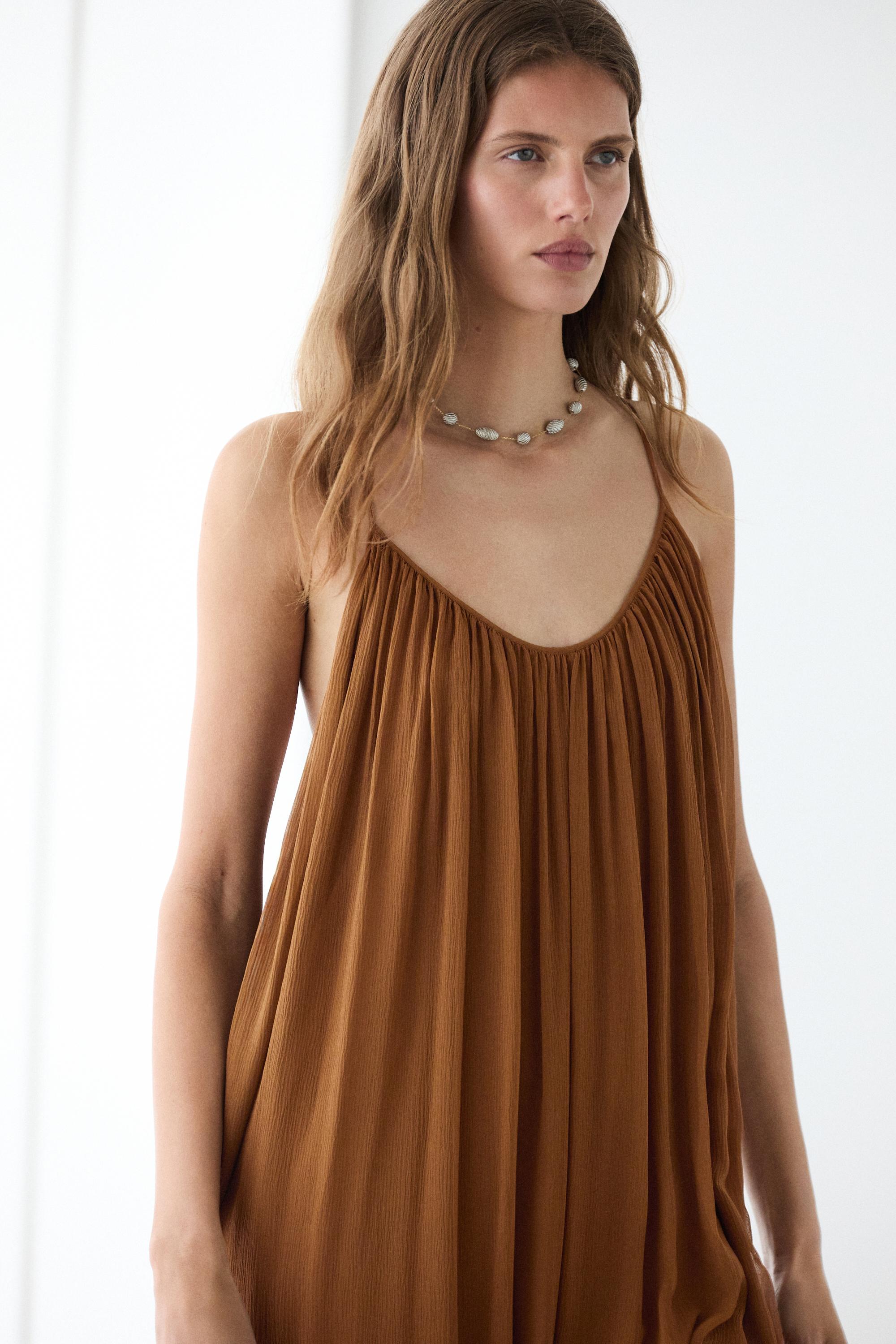 green emerald velvet dress Secondhand Massimo Dutti Dresses