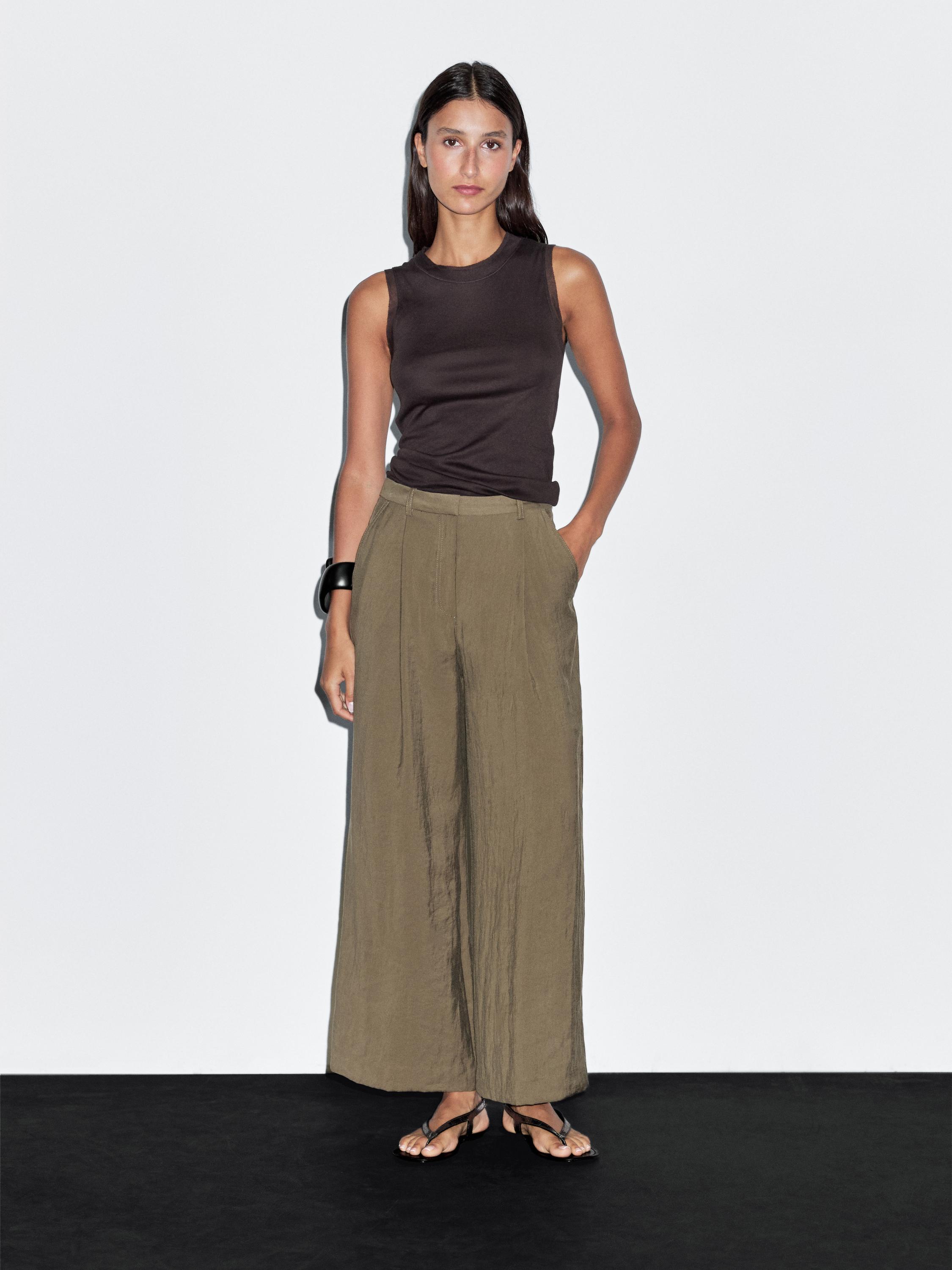 Wide-leg cropped trousers with darts