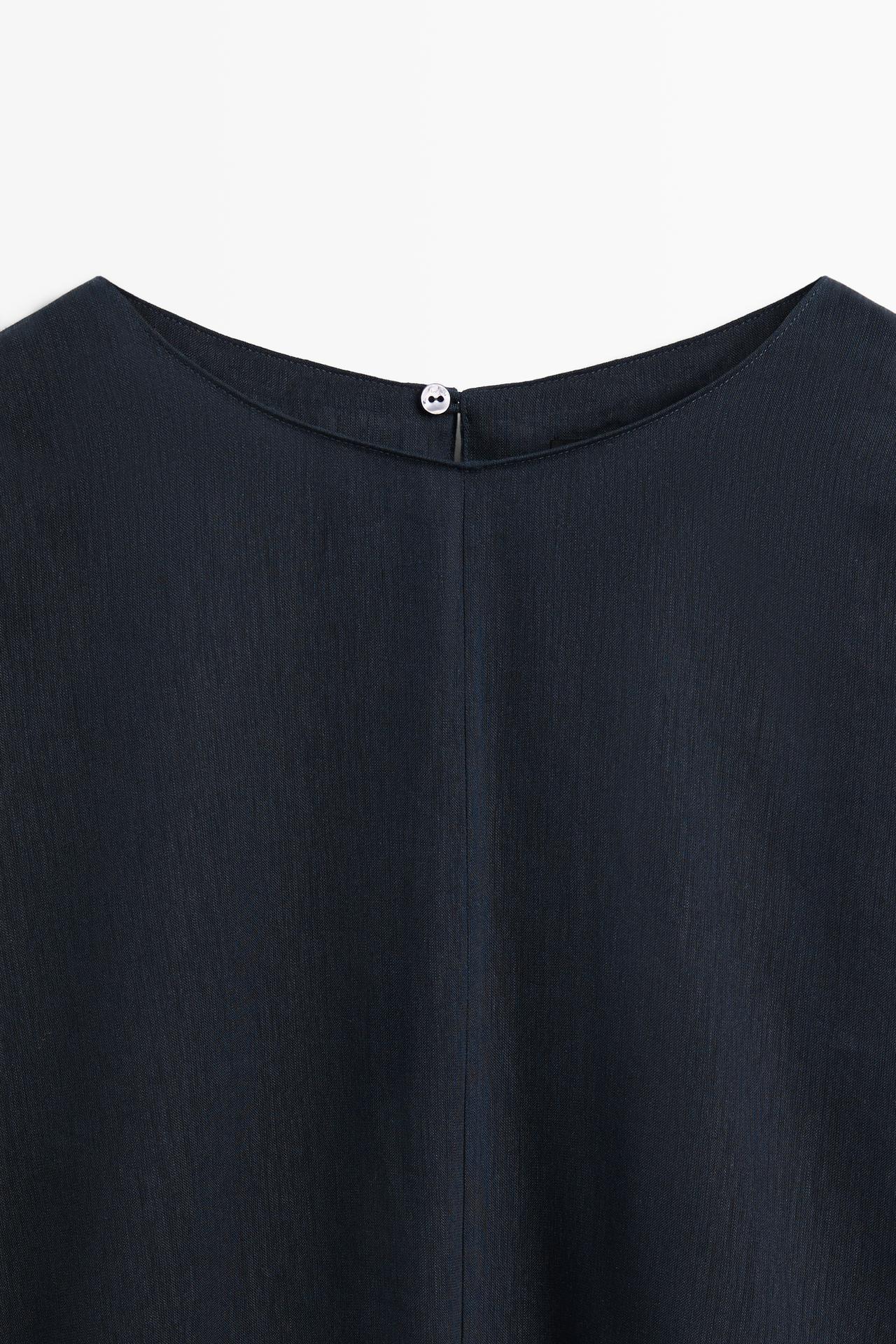Asymmetric flowing cape — DARK BLUE