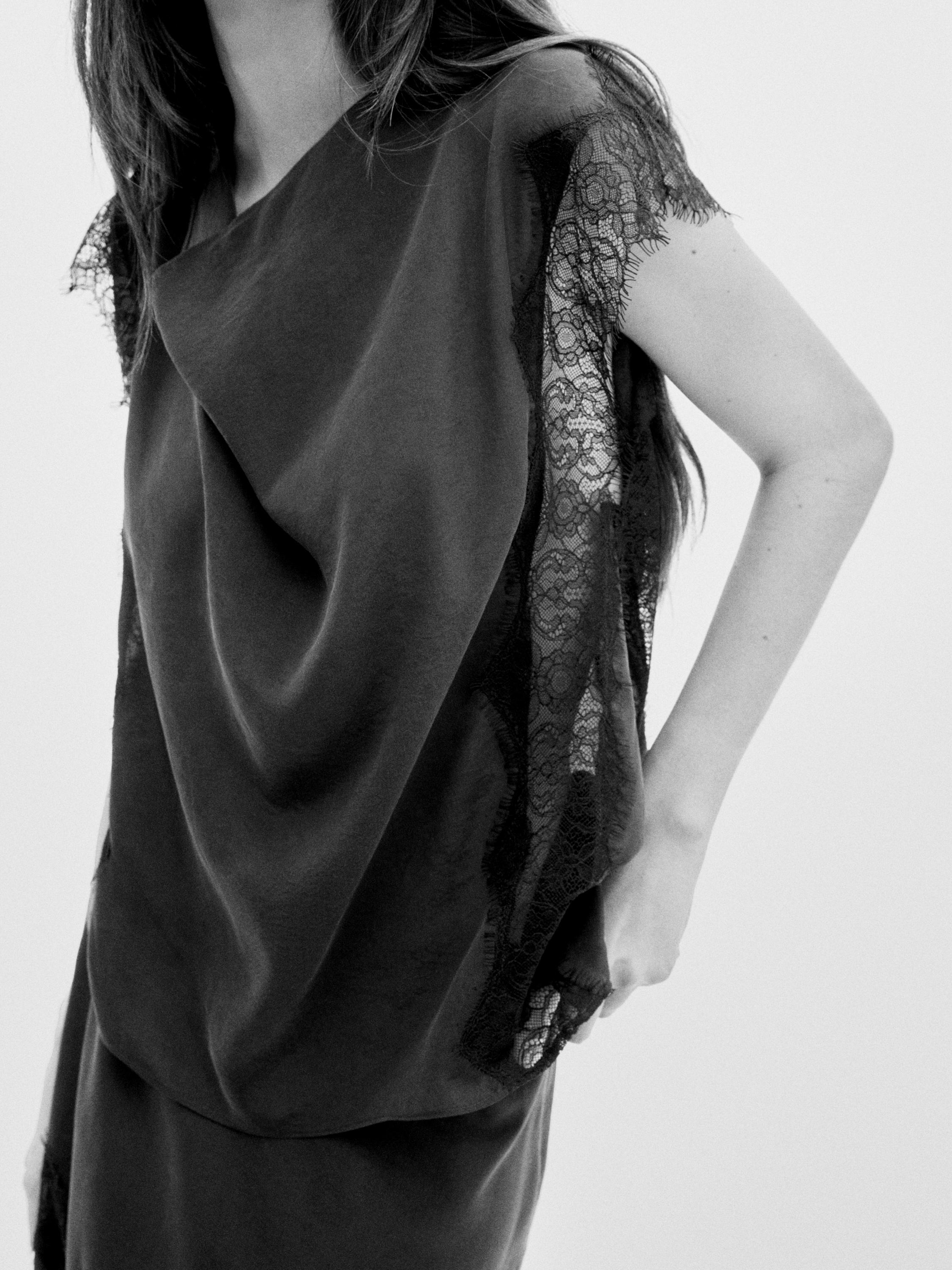 Top lencero detalle encaje