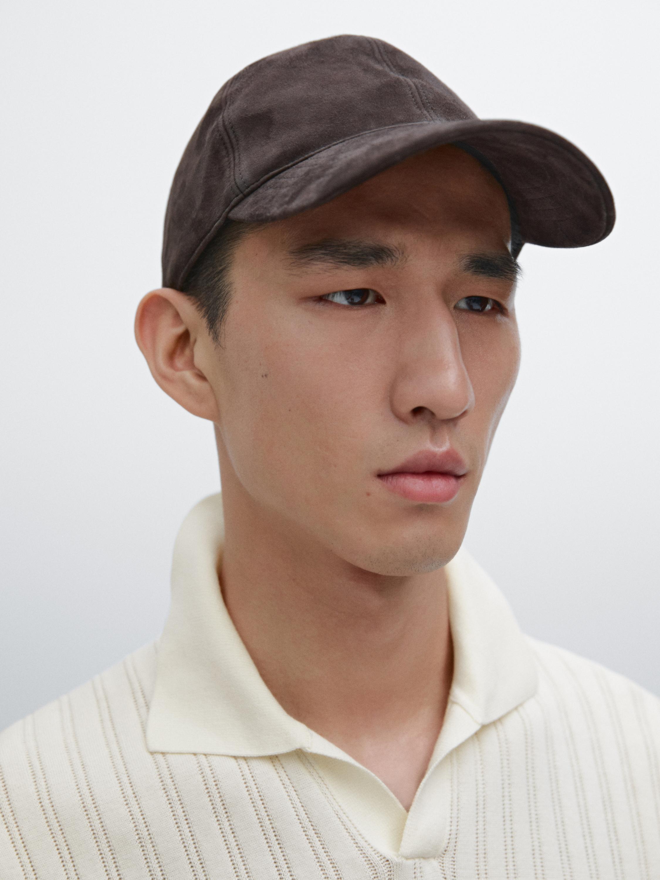 Ribbed knit polo collar sweater
