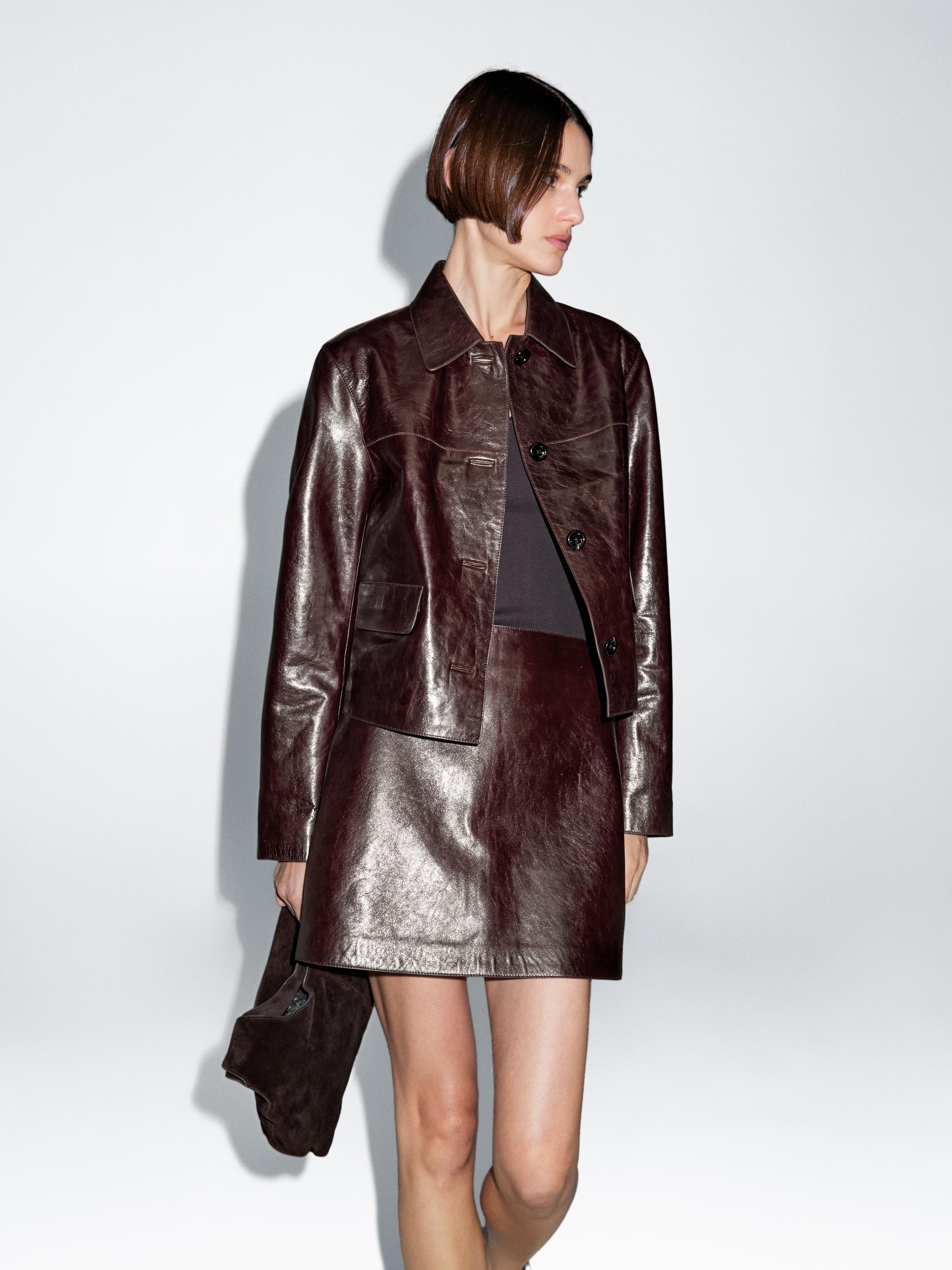 Short nappa leather skirt