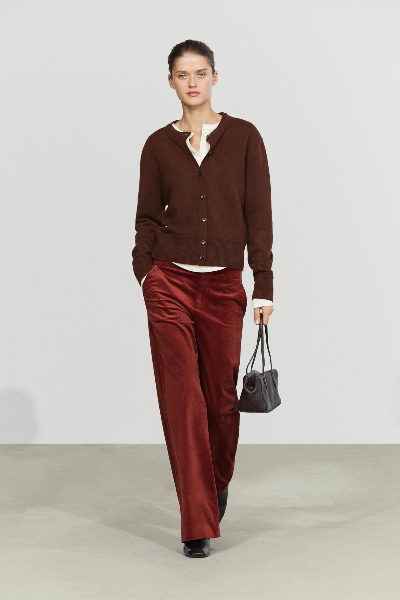 100% Wool Short Knit Cardigan — MAROON
