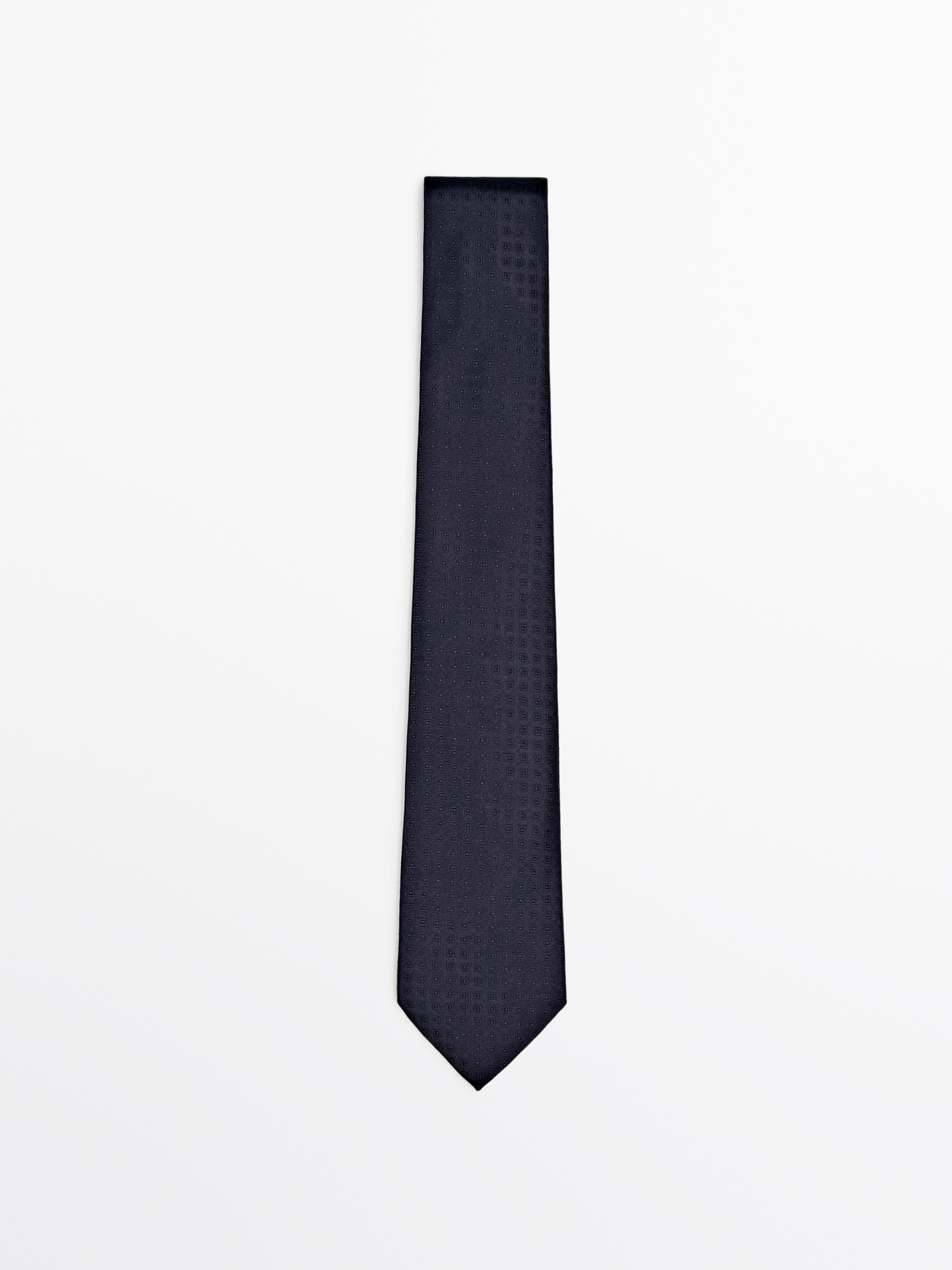 Mulberry silk micro-textured tie