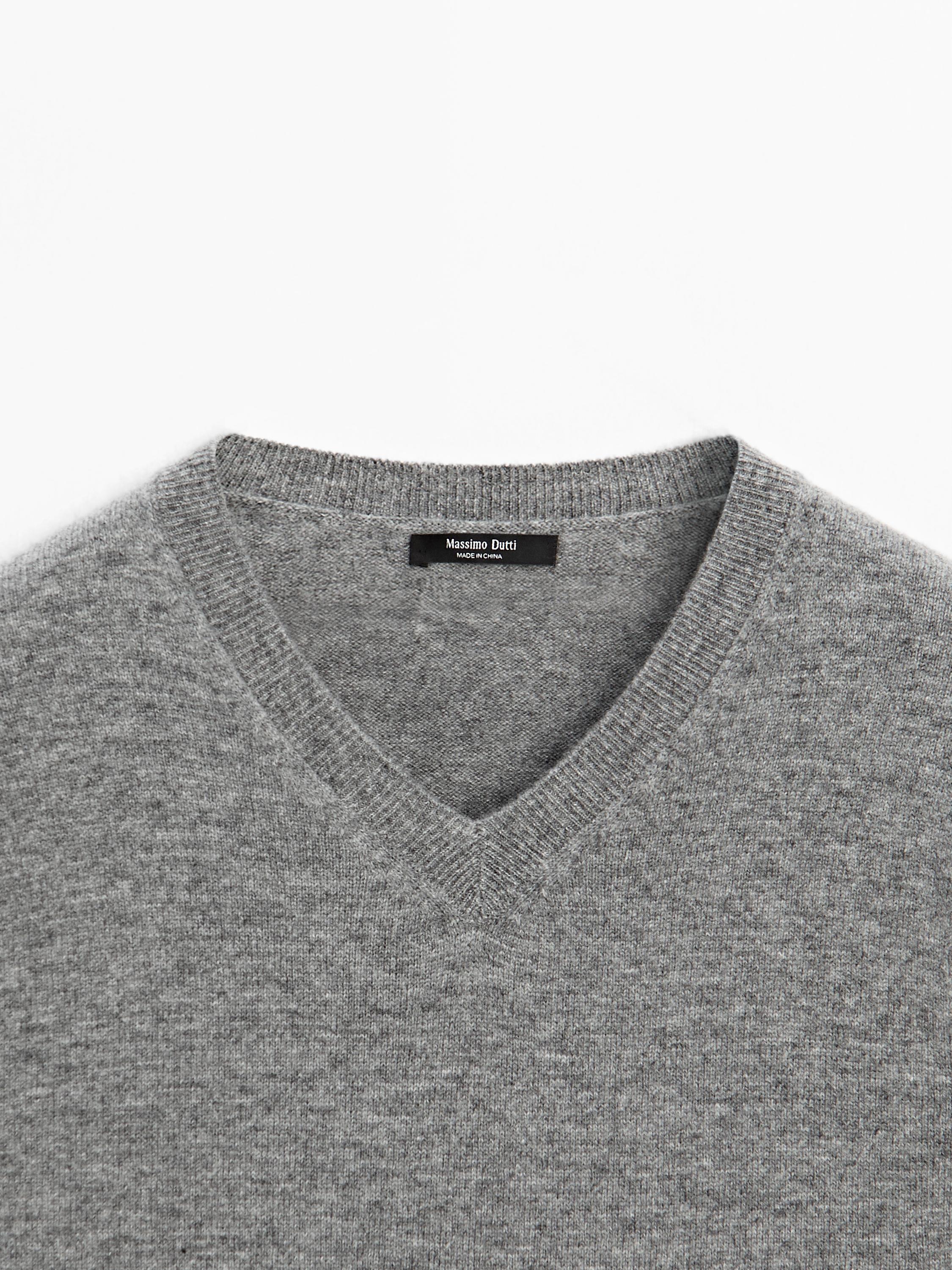 Wool blend knit V-neck sweater — GREY MARL