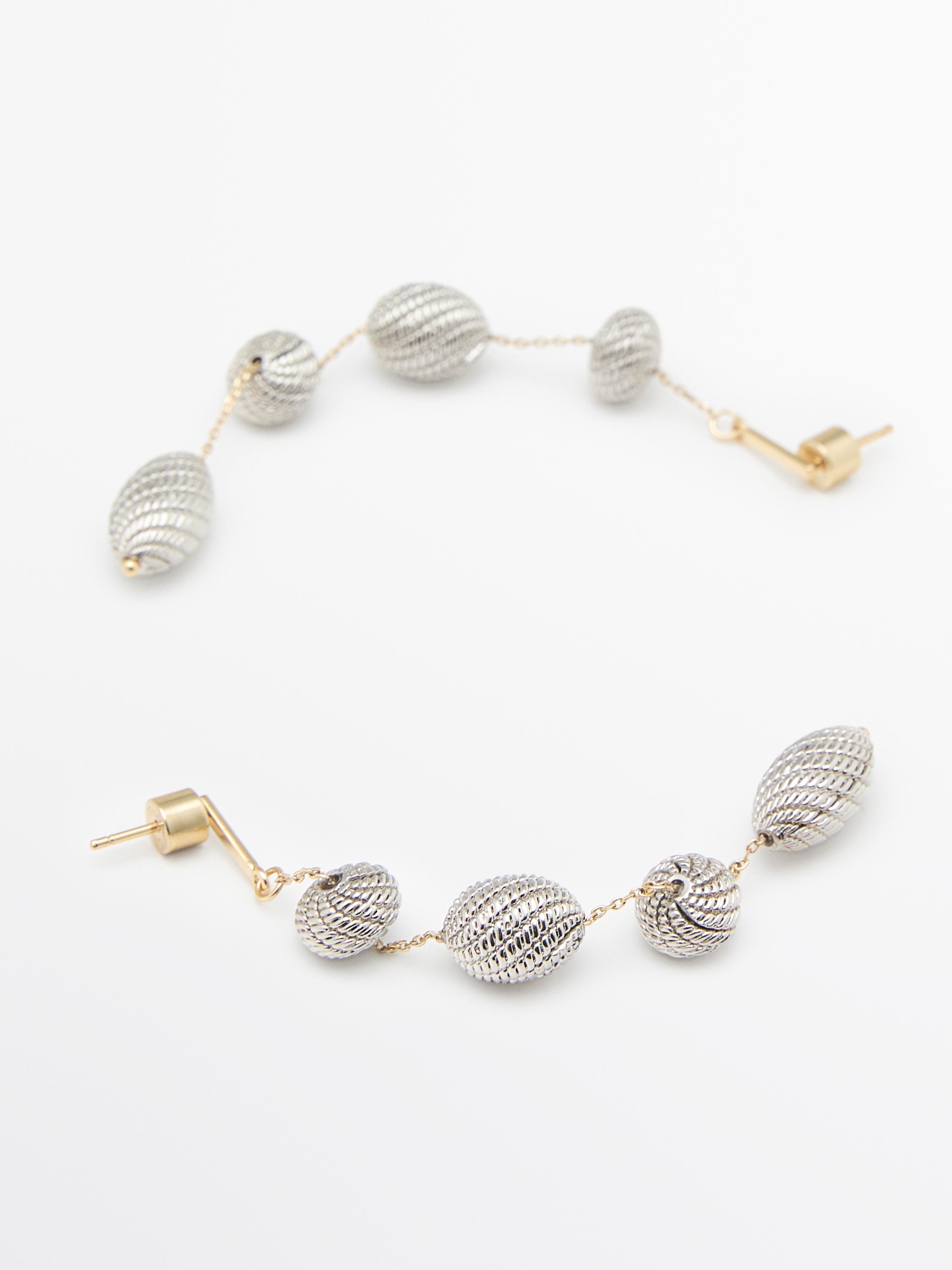 Textured piece dangle earrings