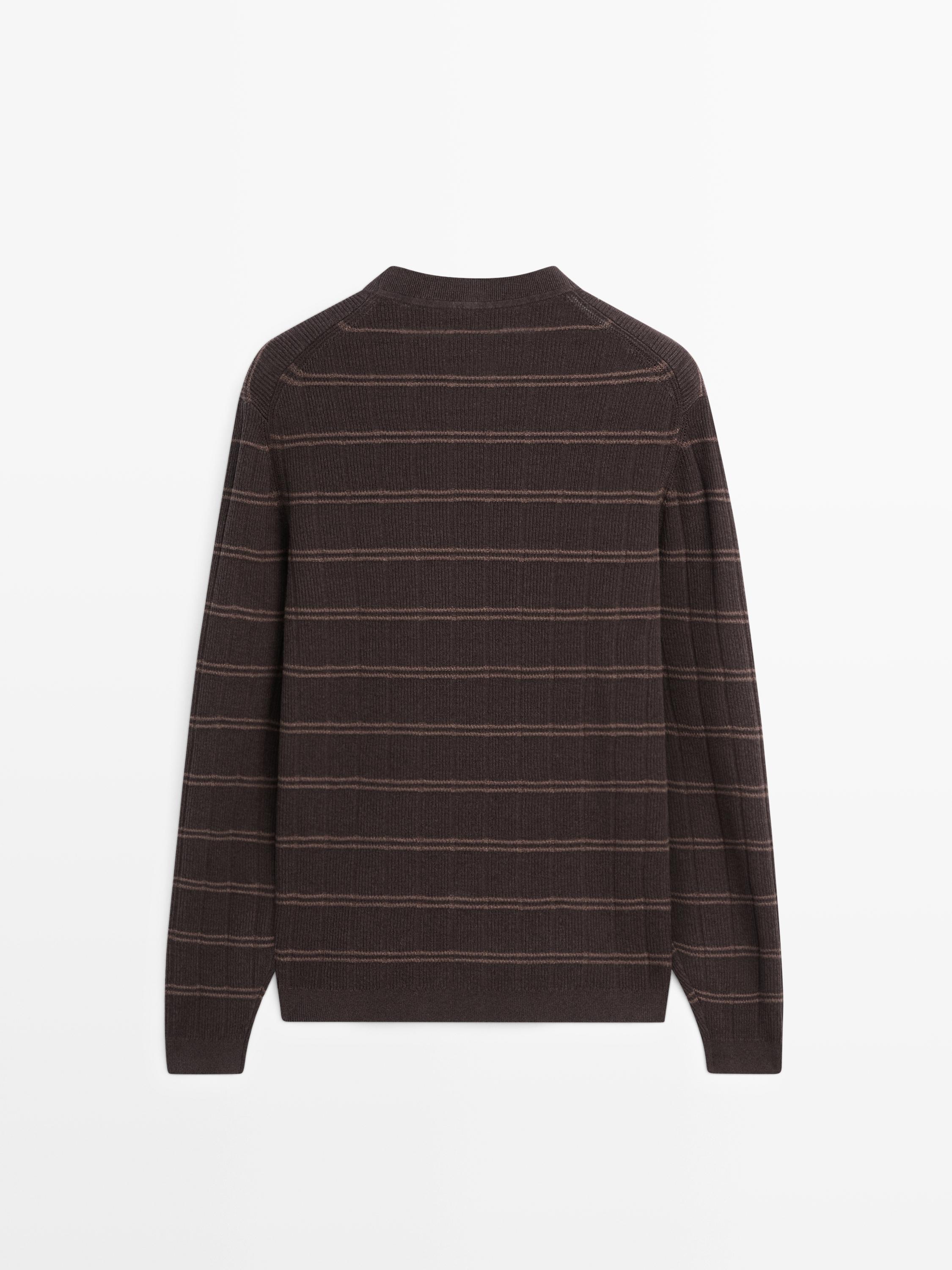 Striped knit crew neck sweater — BROWN