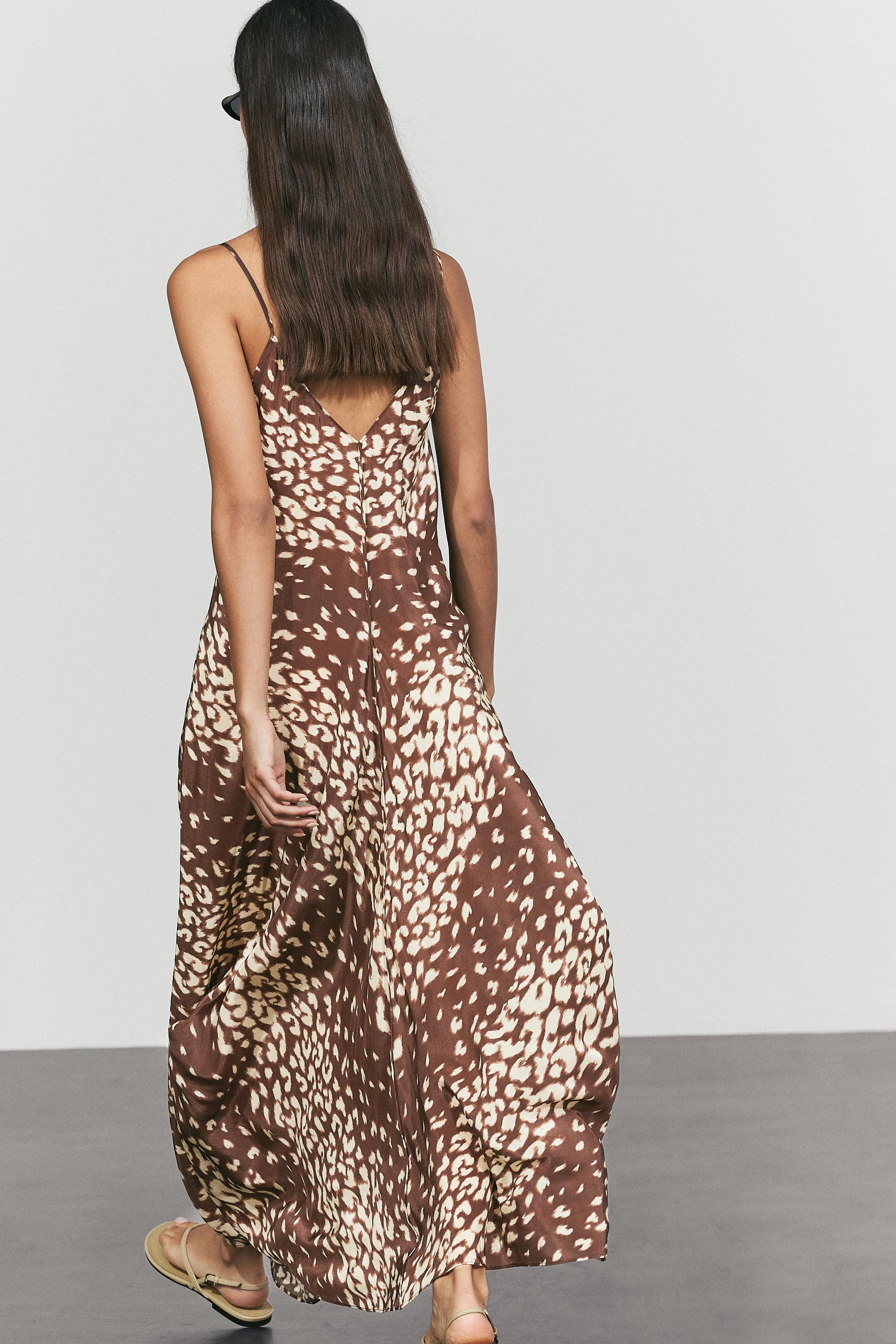 Flowing animal print midi dress — BROWN