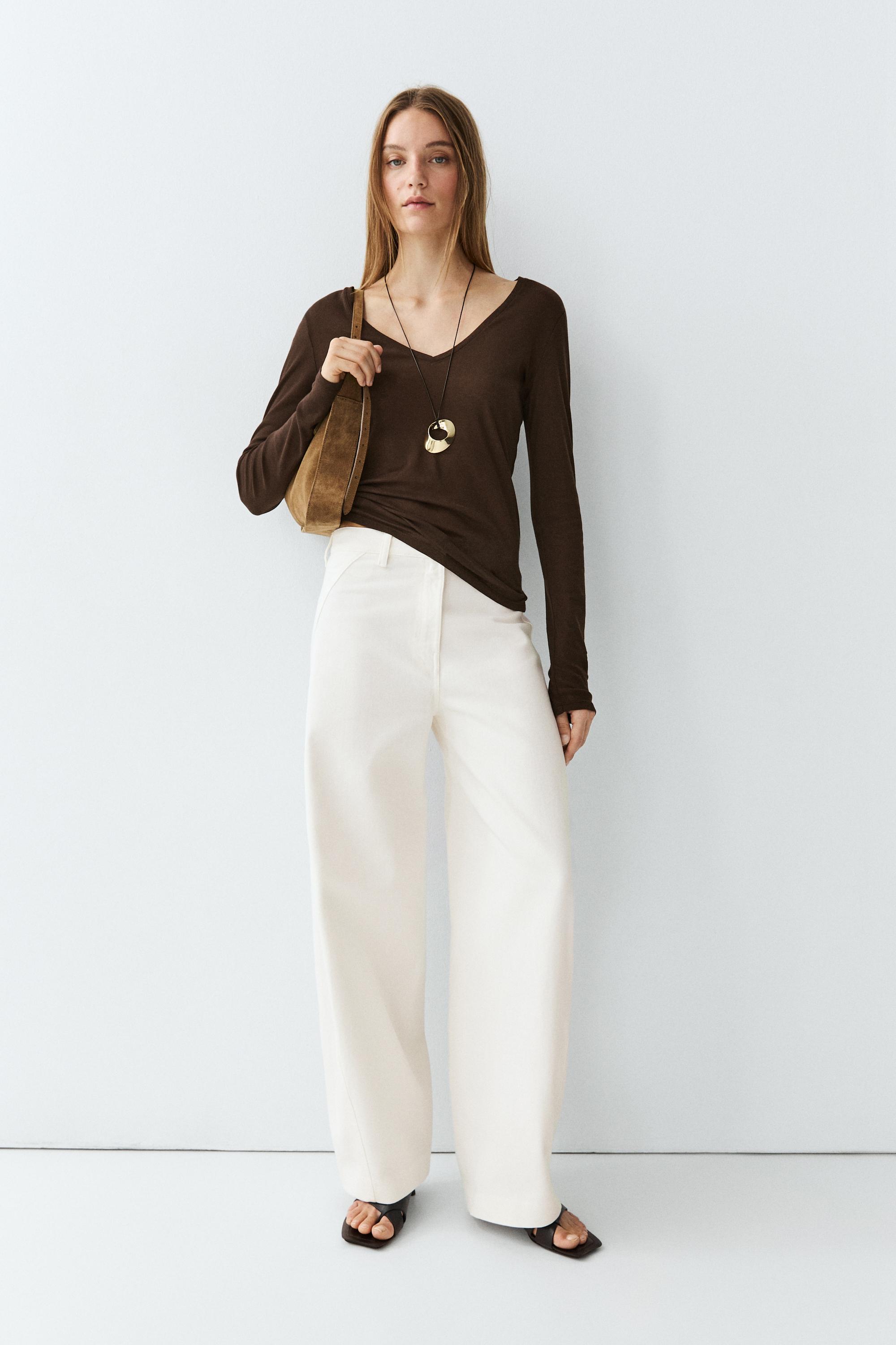 Slim fit long sleeve V-neck T-shirt — BROWN