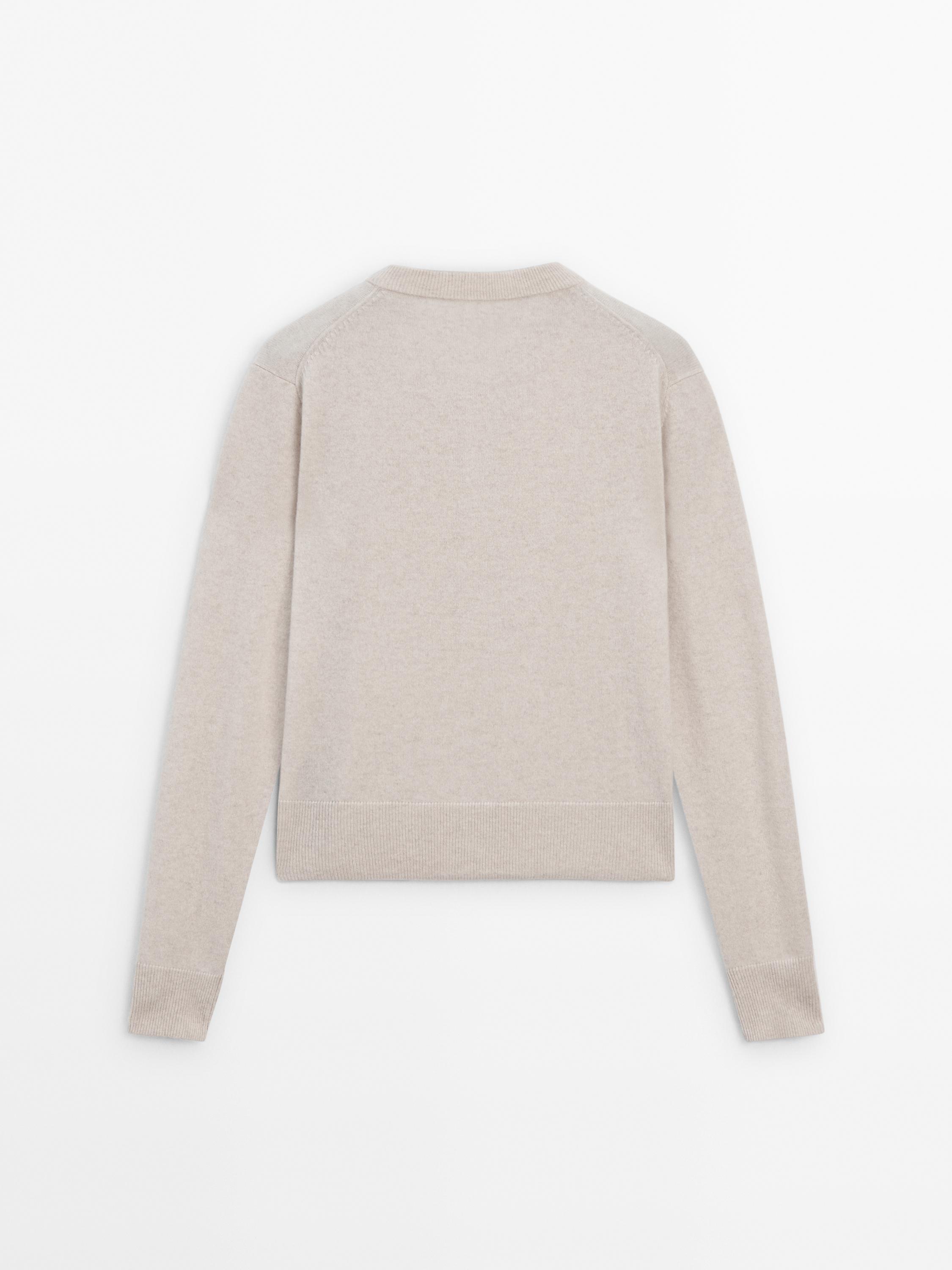 100% cashmere crew neck cardigan