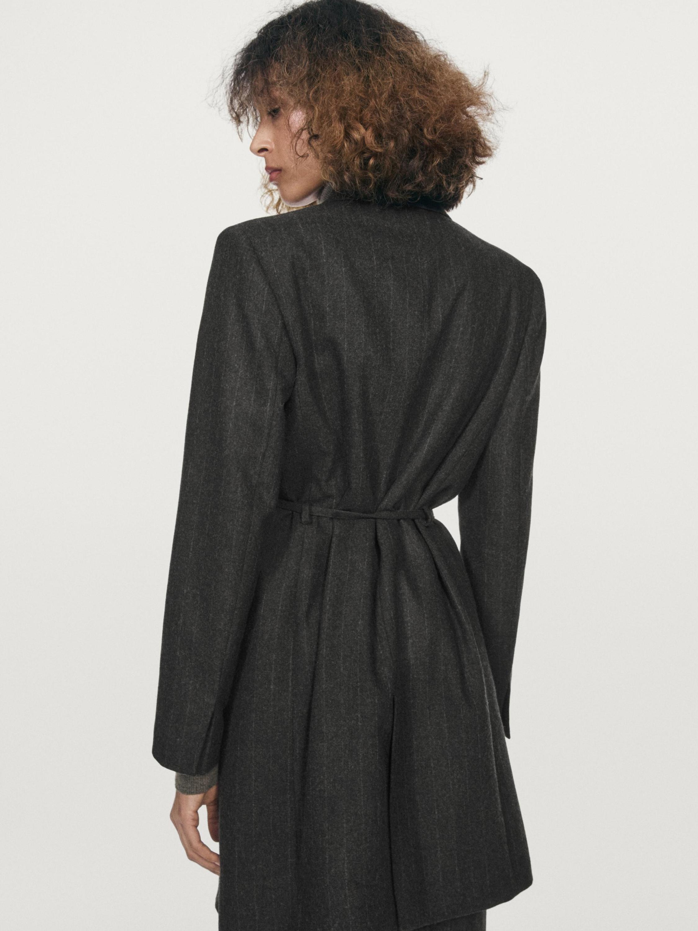 Dolg suknjič iz volnene mešanice s tankimi črtami