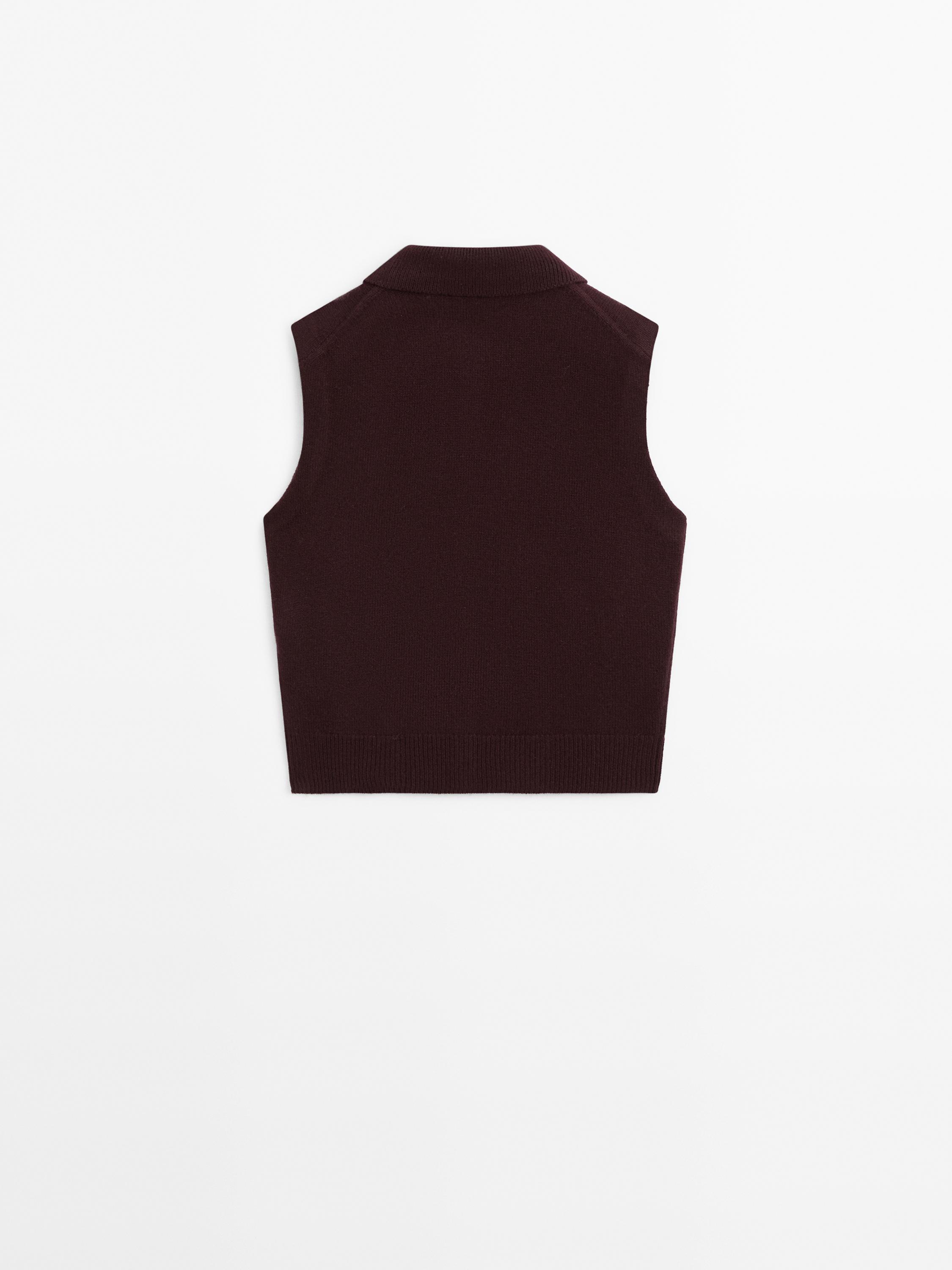Cropped knit vest with pockets